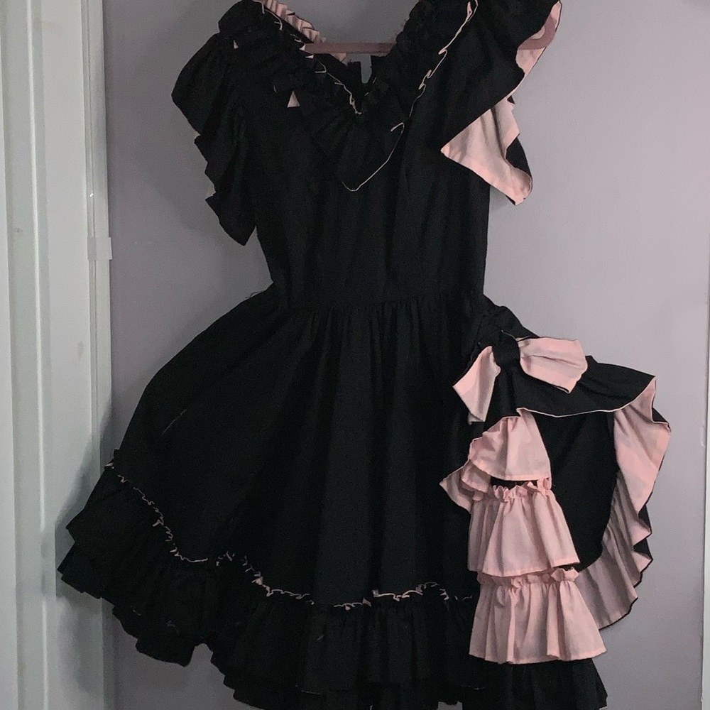 Elegant Black and Pink Ruffled Dance Dress square dancing Minnie Pearl costume